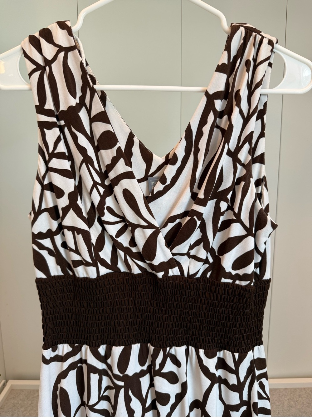 Rabbit Rabbit Rabbit Designs Brown White Leaf Print Sleeveless Midi Dress 8 - Picture 7 of 10